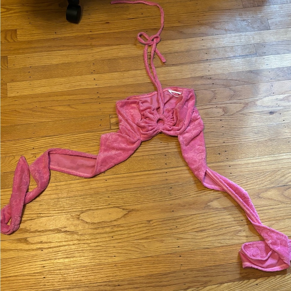 Pink terry towel top with tie-up detail and flowers